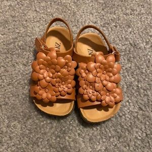 Brown/Tan Sandals